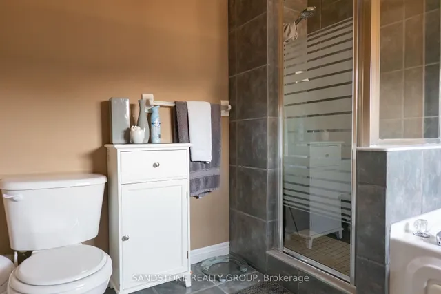 Additional image 25 of 22 Tuscani Dr