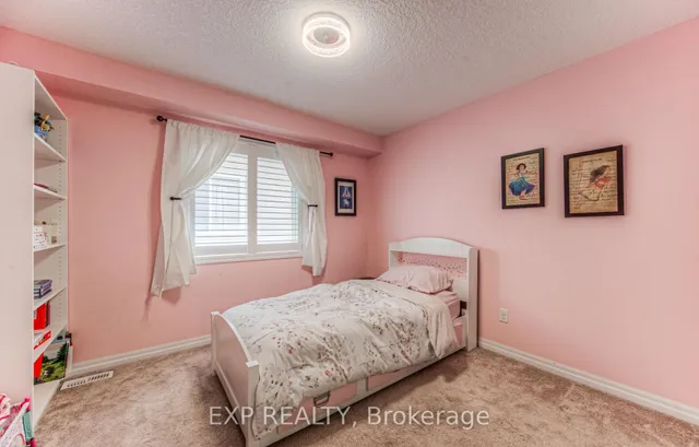 Additional image 22 of 403 Moorlands Cres