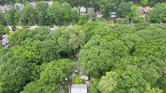 Additional image 42 of 32B Victoria Park Ave