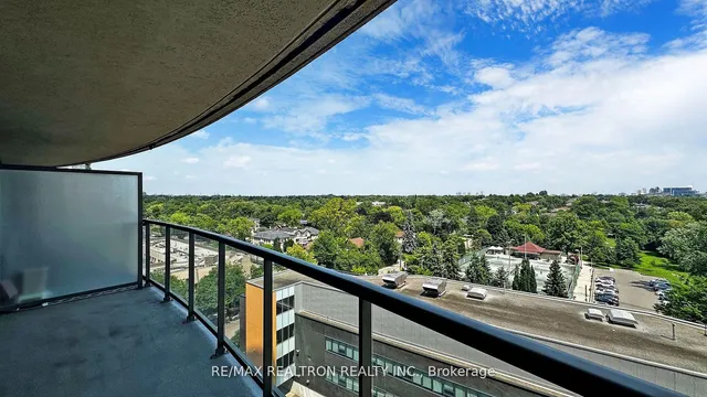 Additional image 22 of 35 Hollywood Ave Unit 1101