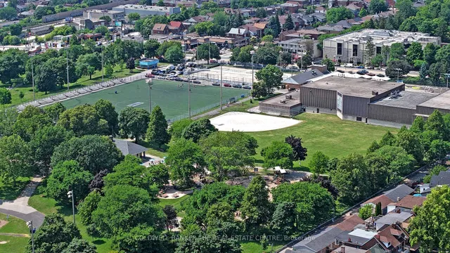 Additional image 35 of 947 Saint Clarens Ave