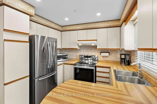 Additional image 13 of 64 Abbot Dr