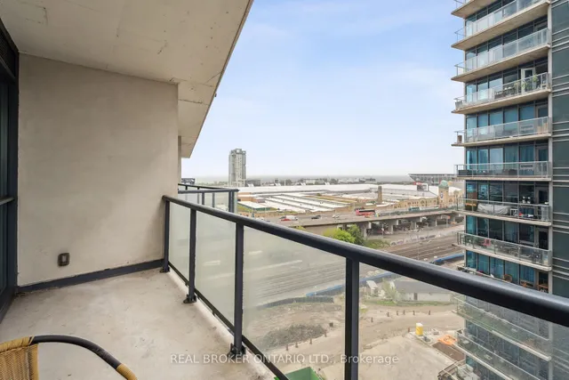 Additional image 22 of 51 East Liberty St Unit 1115