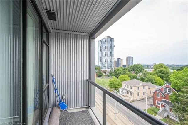 Additional image 15 of 690 King St Unit 602