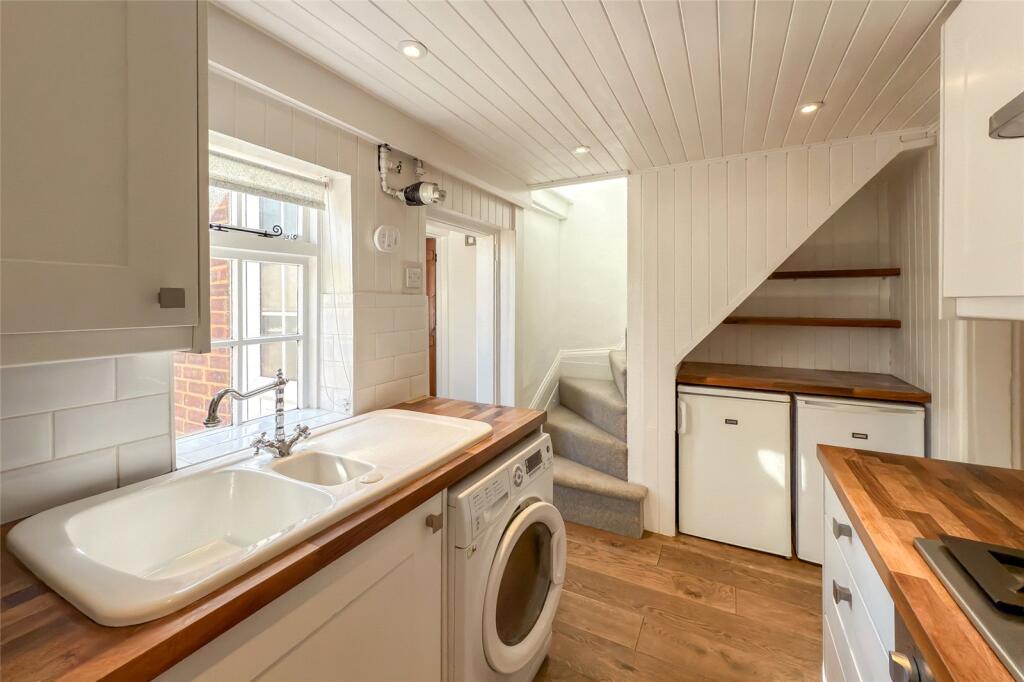 Additional image 7 of The Hill, Wheathampstead, St. Albans, Hertfordshire, AL4