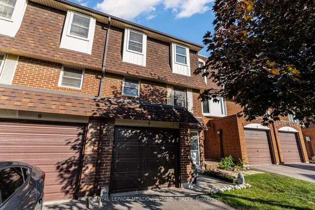 371 Bronte St Unit 5