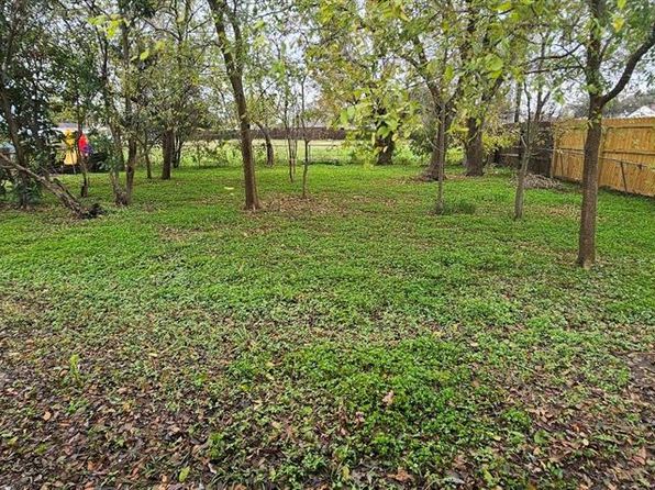 8914 Amblewood Dr, Houston, TX 77099