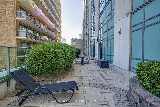 Additional image 22 of 212 Eglinton Ave Unit 402