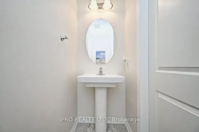 Additional image 17 of 624 Beckview Cres