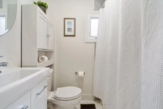 Additional image 13 of 22 Aikman Ave