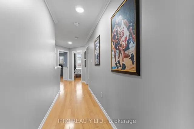 房产图片 21 - 42 Meadow Wood Cres