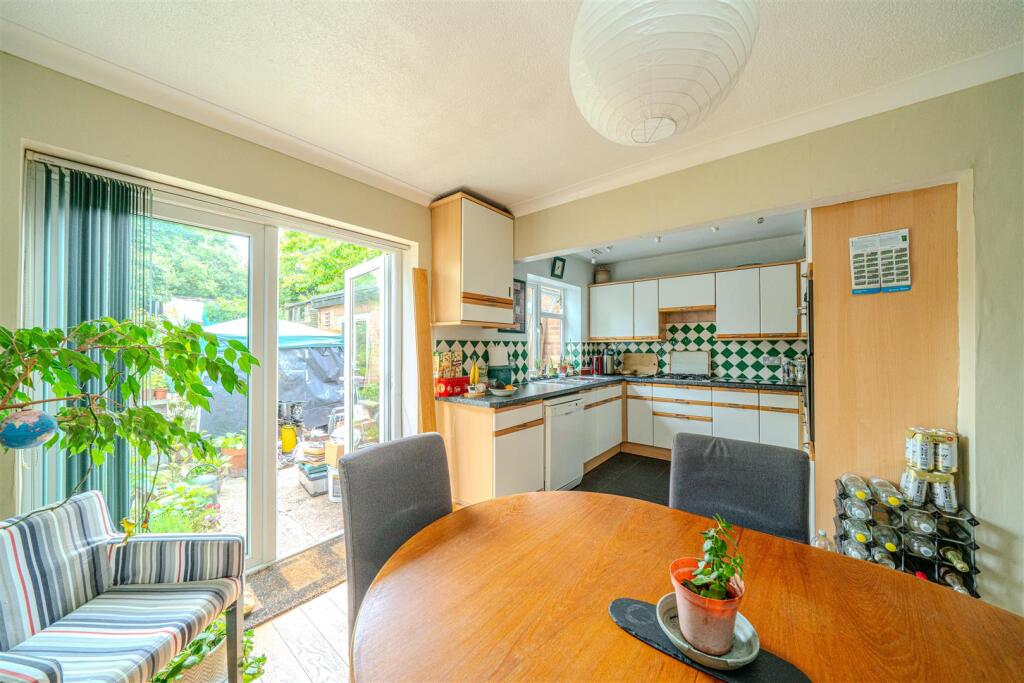 Additional image 27 of Langley Crescent, St. Albans