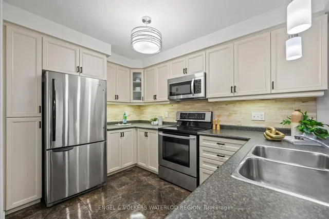 Additional image 13 of 6 Upper Mercer St Unit D16