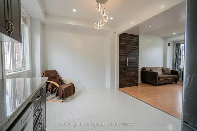 Additional image 20 of 5 Sprucewood Rd