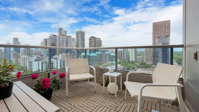 Additional image 33 of 500 Sherbourne St Unit 2010