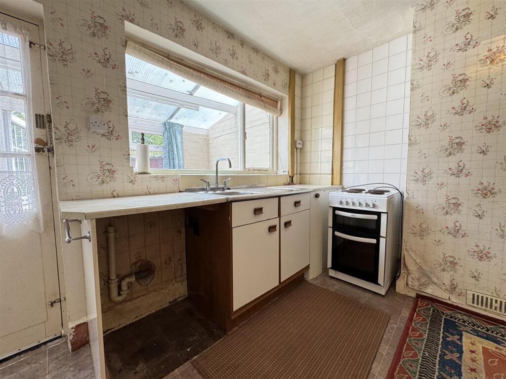 Additional image 7 of Gainsborough Crescent, Great Barr, Birmingham