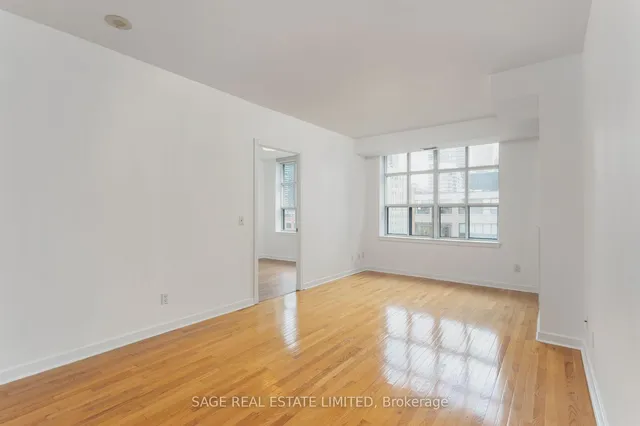 Additional image 34 of 438 Richmond St Unit 816