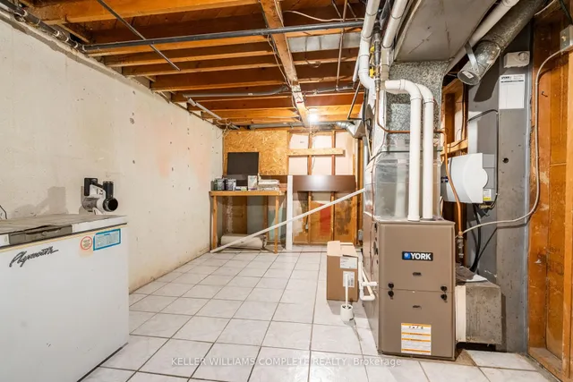 Additional image 34 of 140 Victor Blvd