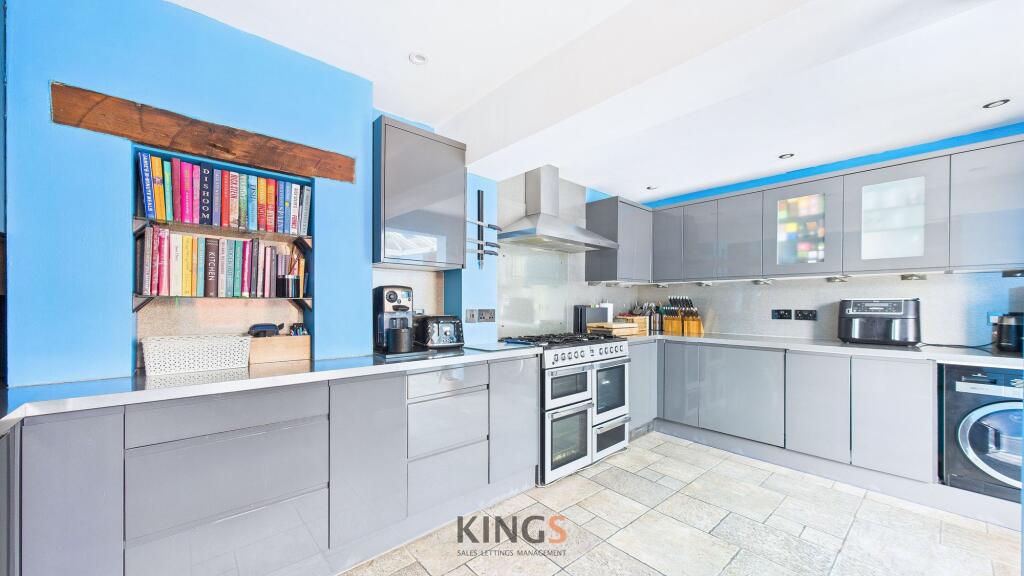 Additional image 20 of Station Road, Digswell, AL6