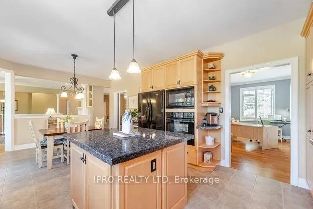 Additional image 17 of 37 Links Lane