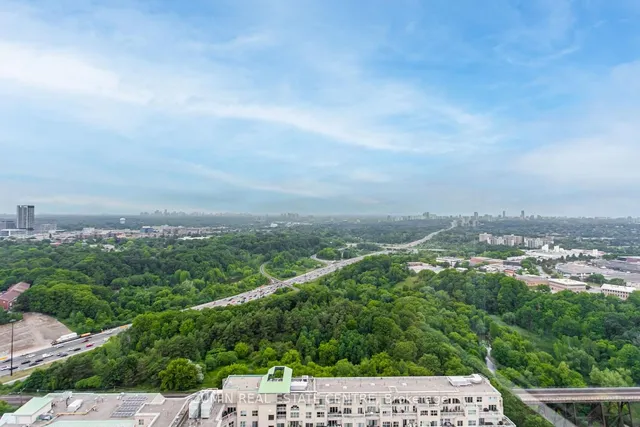 Additional image 18 of 7 Concorde Pl Unit 3312