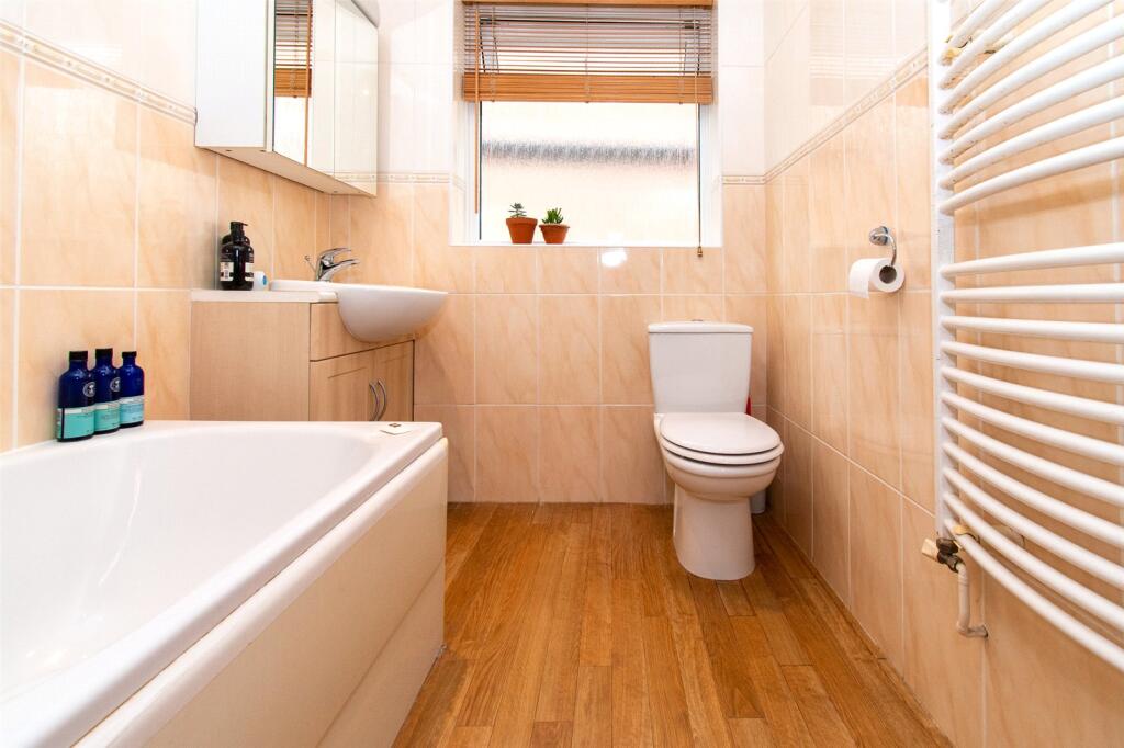 Additional image 11 of Ringway Road, Park Street, St. Albans, Hertfordshire, AL2