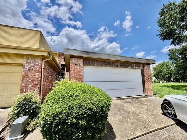 7819 Rockhill St, Houston, TX 77061