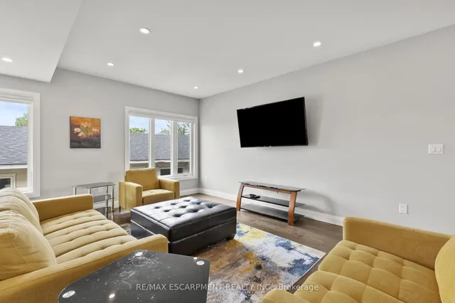 Additional image 6 of 87 Owen Pl