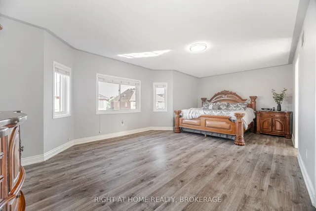 Additional image 23 of 2226 Viking Cres