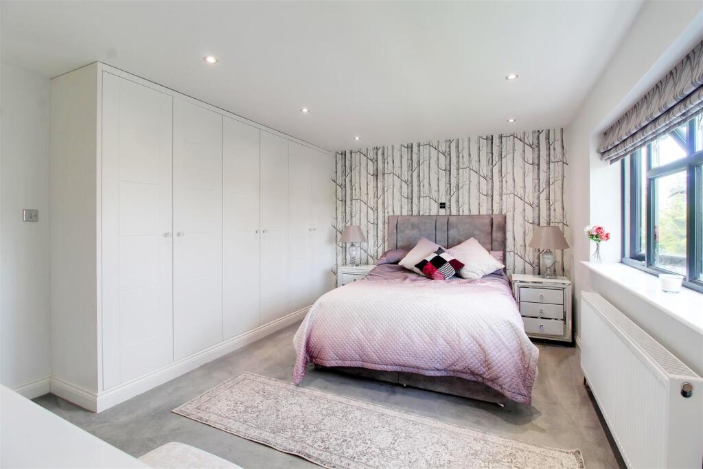 Additional image 28 of Moffats Lane, Brookmans Park