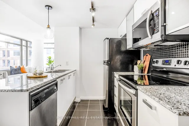 Additional image 11 of 38 Grenville St Unit 607