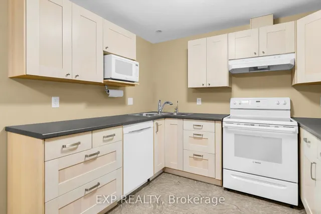 Additional image 38 of 20 Blue Spruce Crt