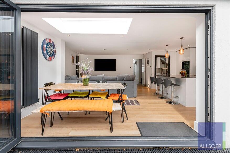 Additional image 11 of Wroxham Way, Harpenden, AL5