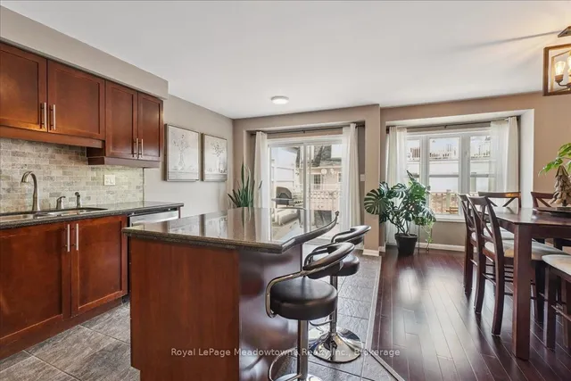 Additional image 47 of 661 Scott Blvd