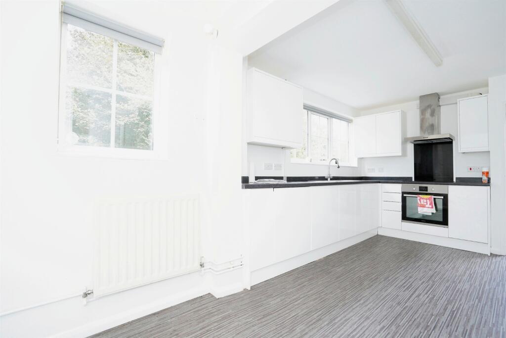 Additional image 5 of Knightsfield, WELWYN GARDEN CITY