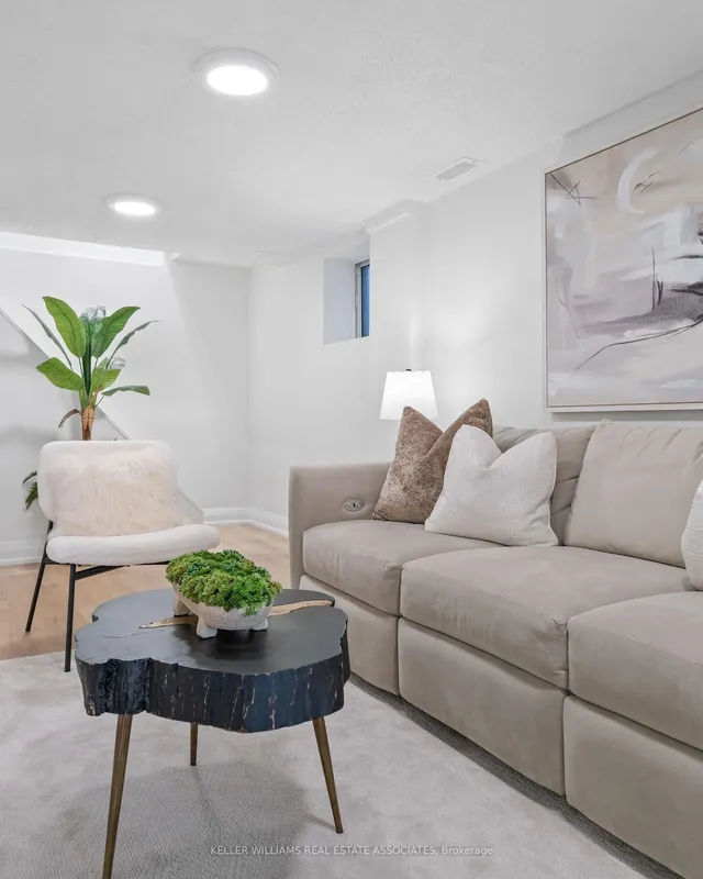 Additional image 24 of 34 Holley Ave