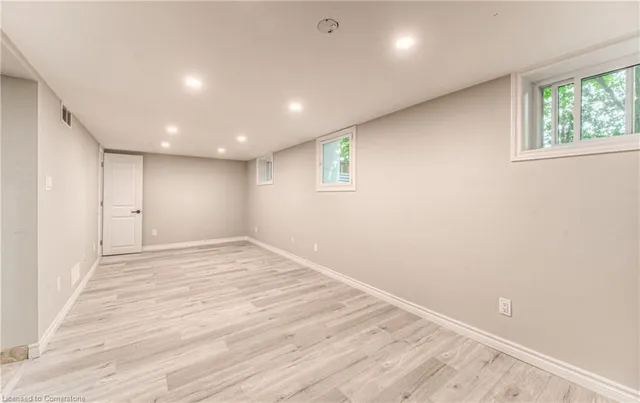 Additional image 5 of 60 Rosedale Ave