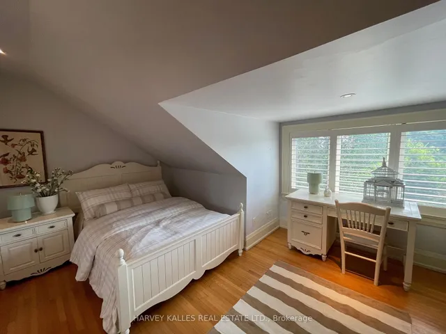 Additional image 37 of 8 Edgewood Cres