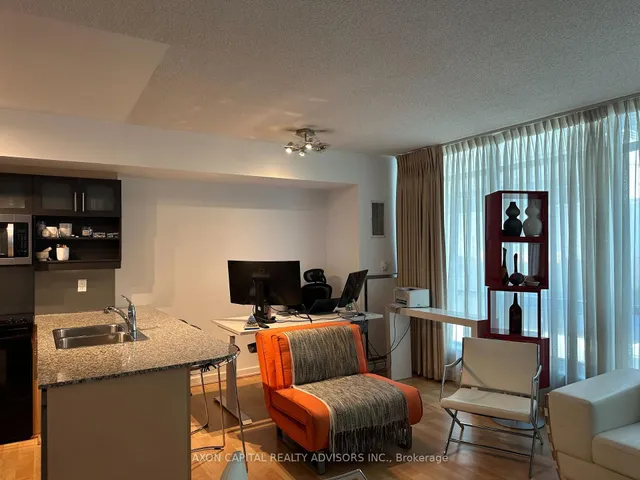 Additional image 3 of 350 Wellington St Unit M32