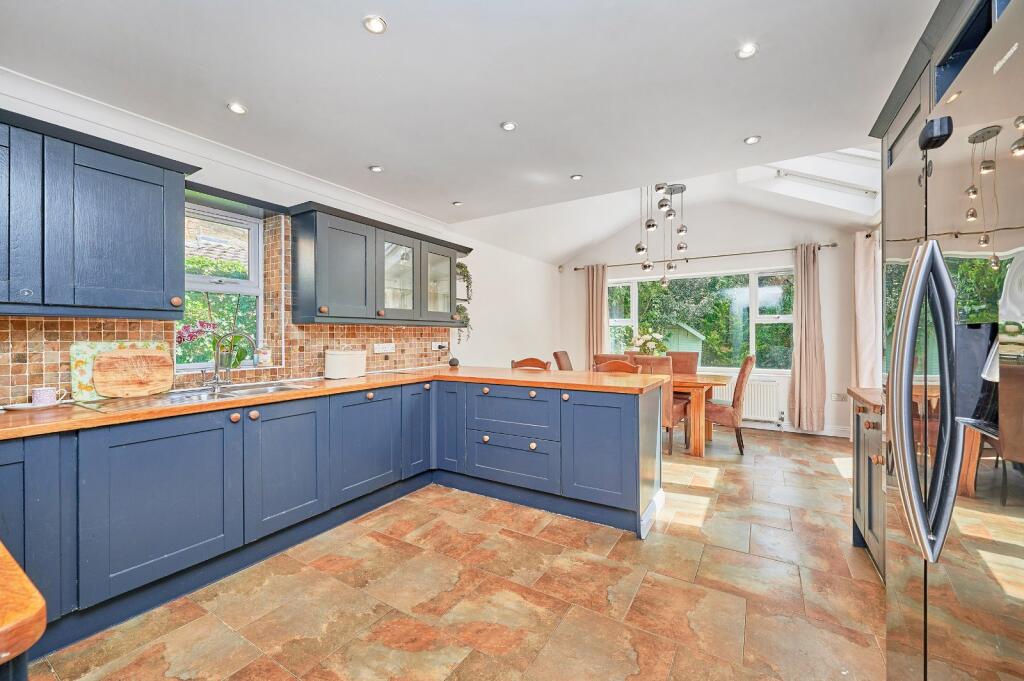 Additional image 24 of Park Street Lane, Park Street, St. Albans, Hertfordshire, AL2