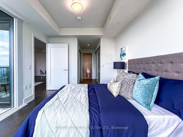 Additional image 5 of 585 Bloor St Unit 3415