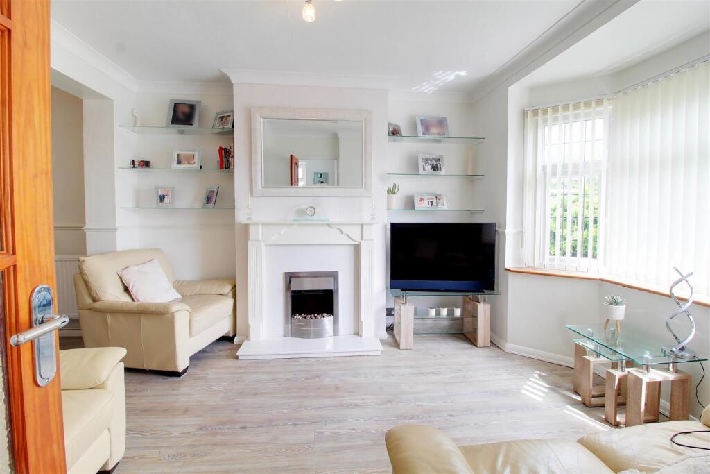 Additional image 21 of Oaklands Avenue, Brookmans Park