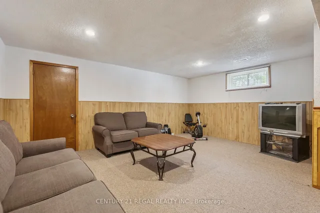 Additional image 25 of 152 Weir Cres
