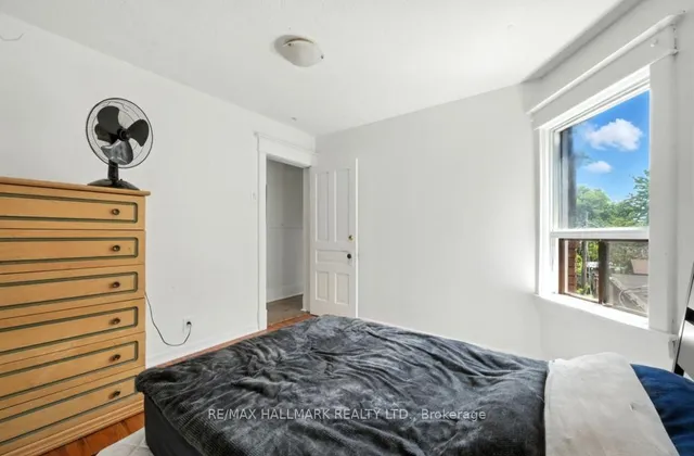 Additional image 21 of 1039 Ossington Ave