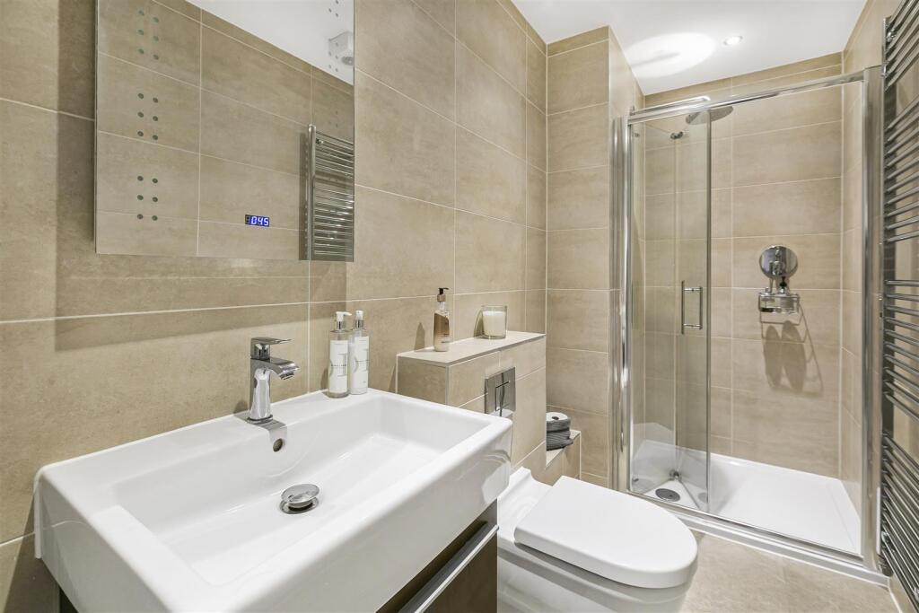 Additional image 11 of Green Close, Brookmans Park, AL9