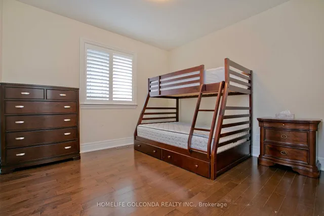 Additional image 29 of 394 Connaught Ave