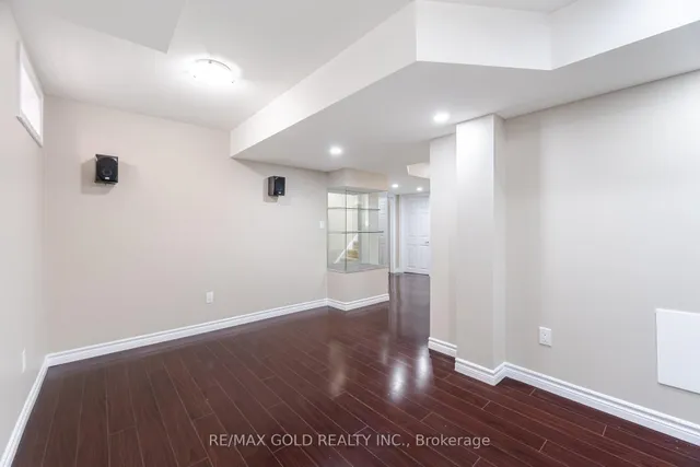 Additional image 39 of 26 Bushmill Circ