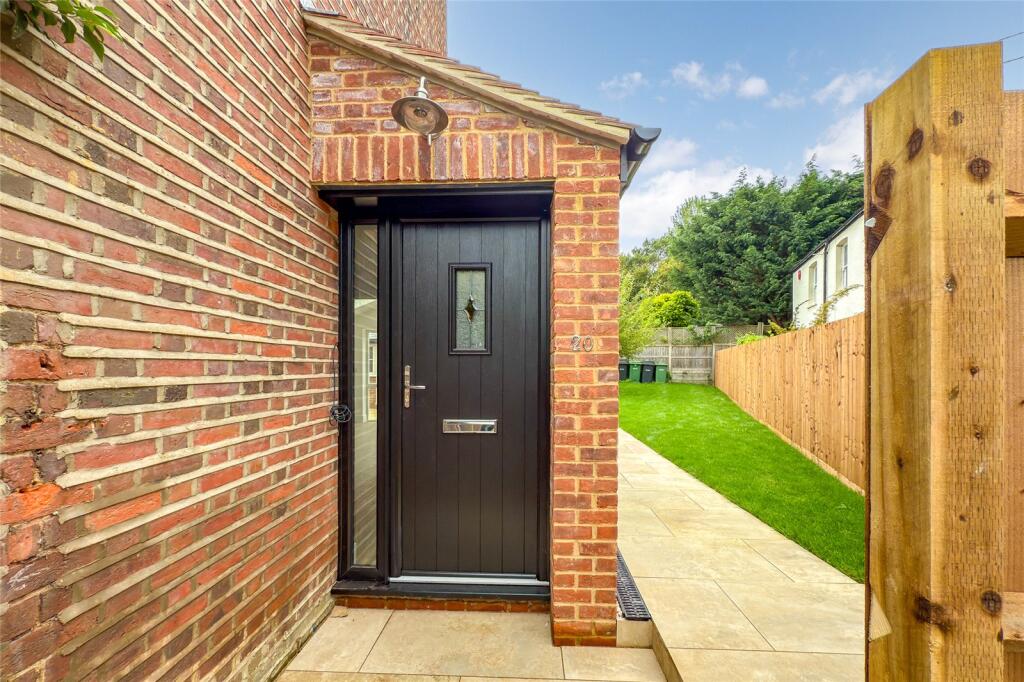 Additional image 21 of West Common, Harpenden, Hertfordshire, AL5