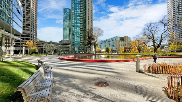 Additional image 44 of 100 Harbour St Unit 5406