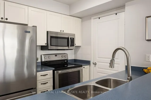 Additional image 10 of 1797 Queen St Unit 411